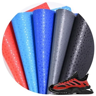 Veľkoobchod faux reliéf PVC Syntetická kožená tkanina Roll Topánky výroby surovín trojuholníka viacnásobný vzor pre tenisky